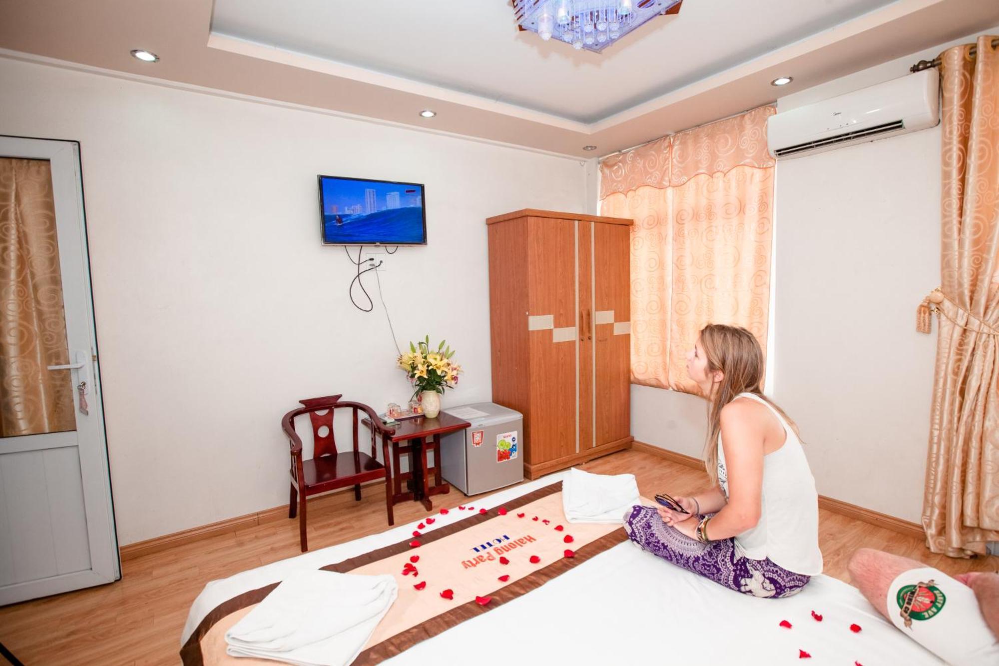 Halong Party Hostel Ha Long Exterior foto